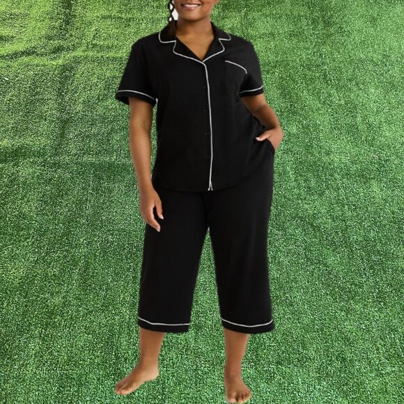 Joyspun Lightweight Notch Collar Top and Capri Pants Black Pajama Set Size S/M - Picture 1 of 16